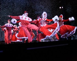 Dennis O'Bannion, left, performs with the Broadway company of "White Christmas" in 2008. The show plays at CMTSJ through Dec. 15th. (Photo courtesy of CMTSJ)
